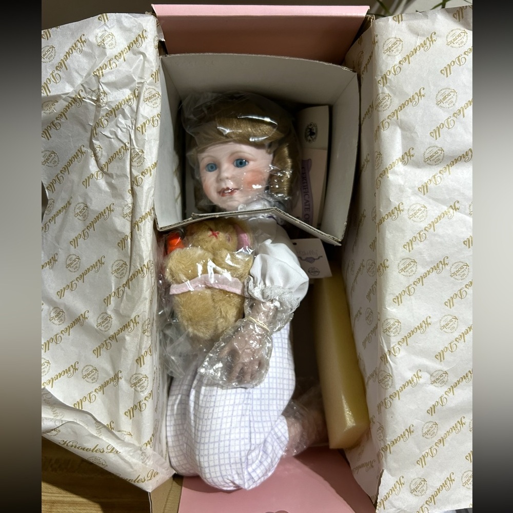 The Ashton Drake Galleries Shelly Porcelain Doll from Cindy’s Playhouse Pals